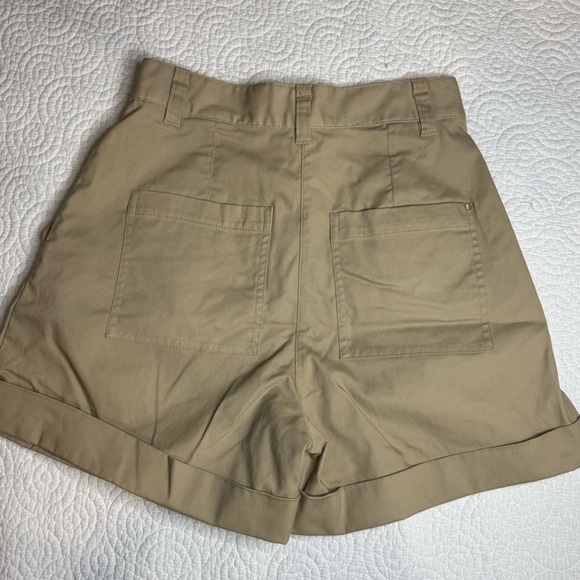 H&M Tan Safari Bermuda Shorts with Versatile Design Medium - Picture 7 of 9